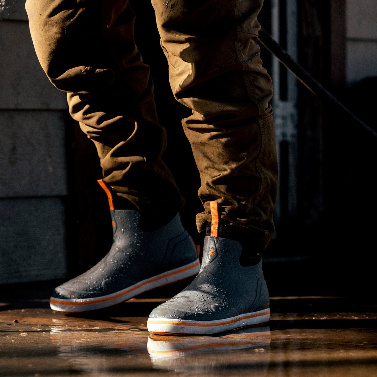 Alpha Deck Boot 6" Gray/Orange