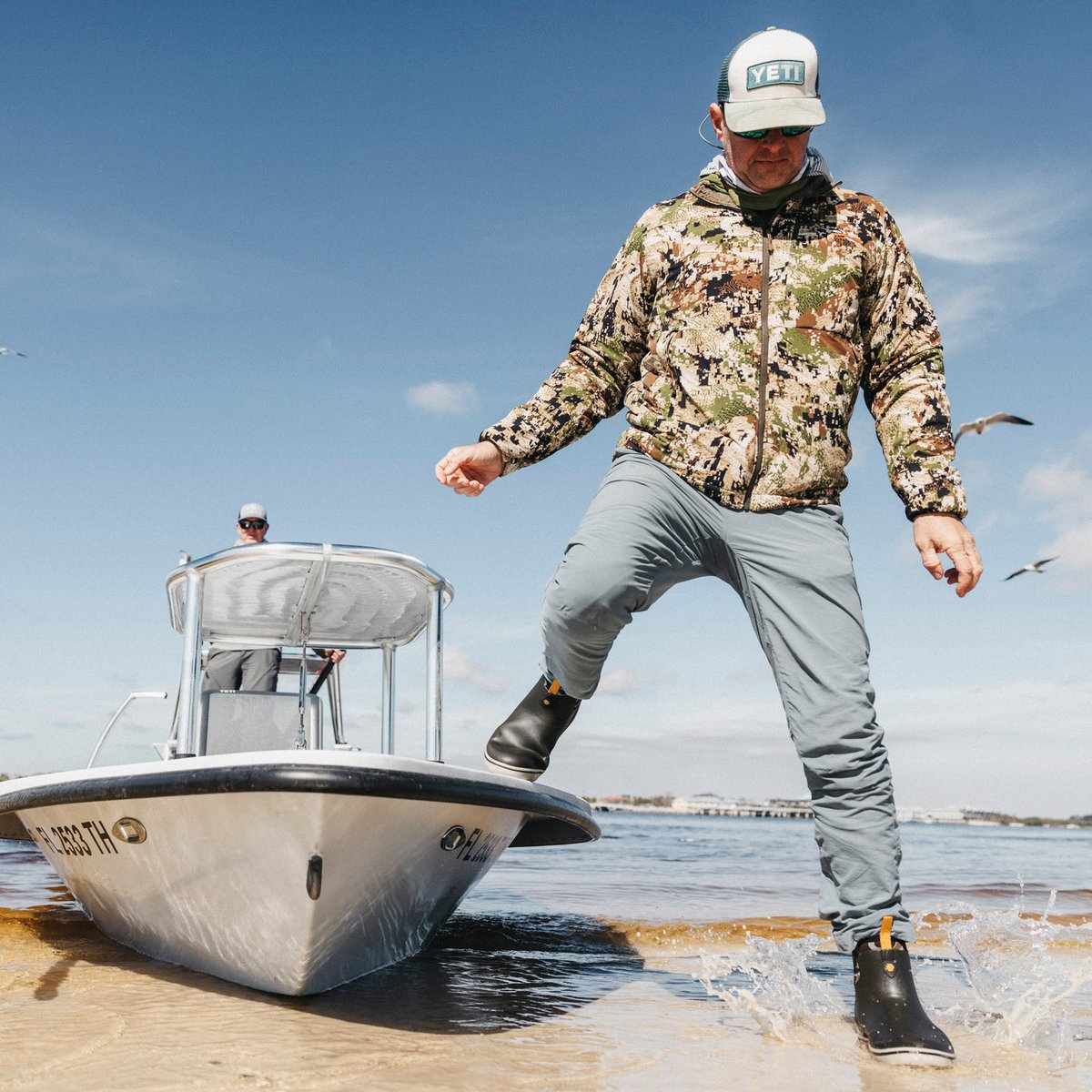 Alpha Deck Boot 6" Black Olive/Camo