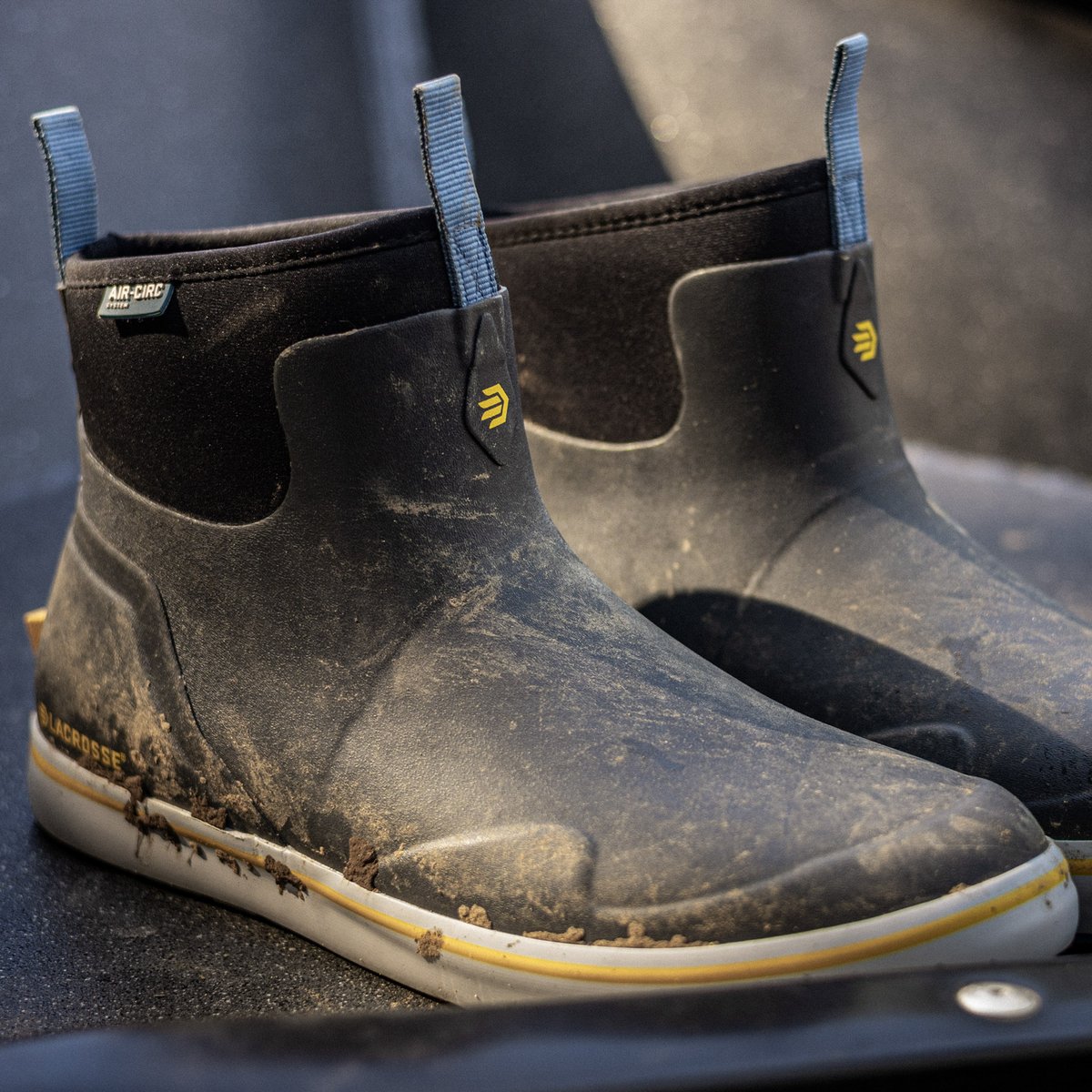 Alpha Deck Boot 6" Dark Shadow